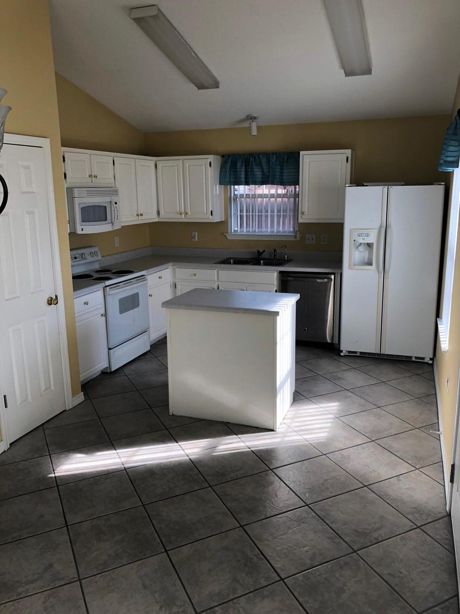 EMERALD VILLAGE S/D - Residential