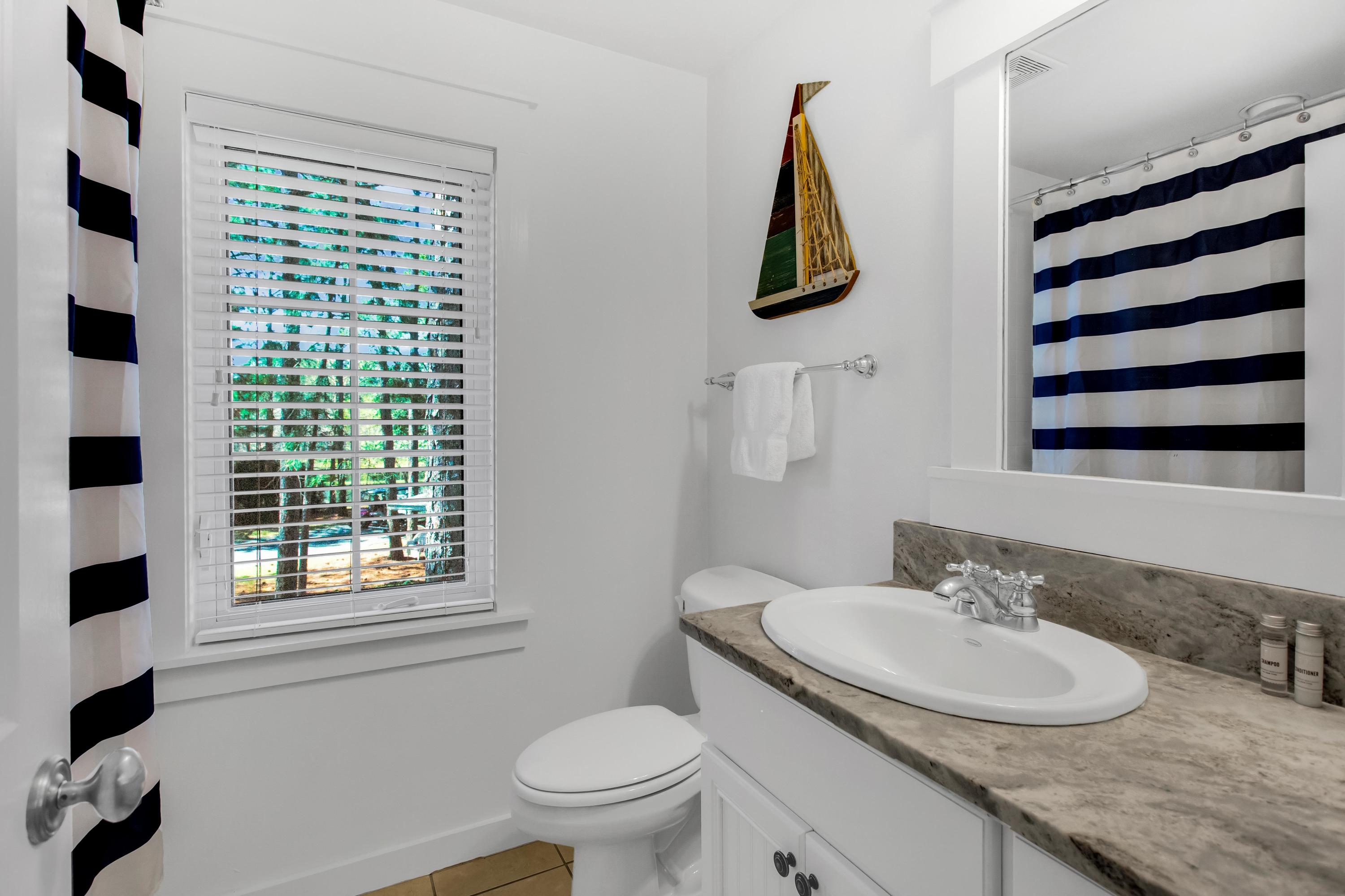 LAUREL GROVE - Residential