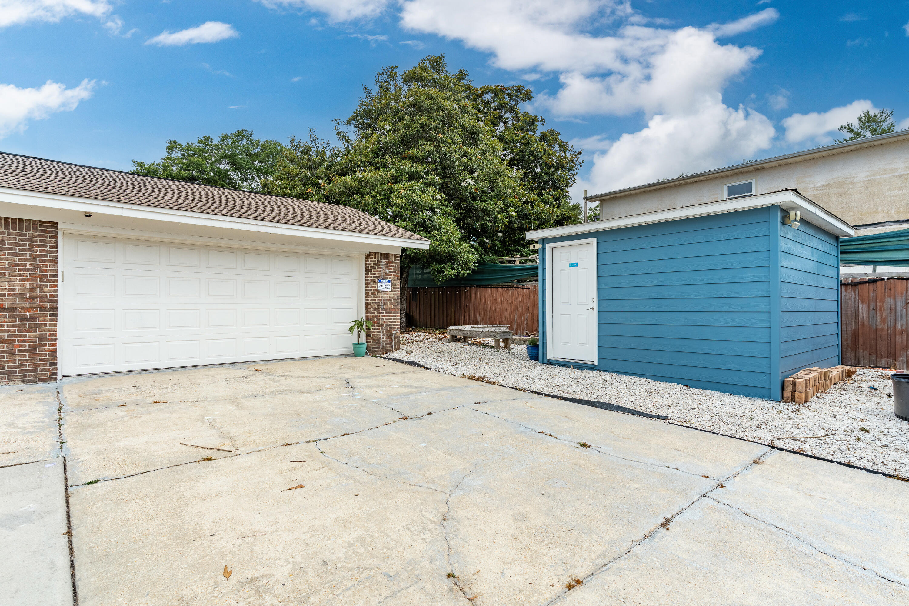 SEA HILLS 1ST - Residential
