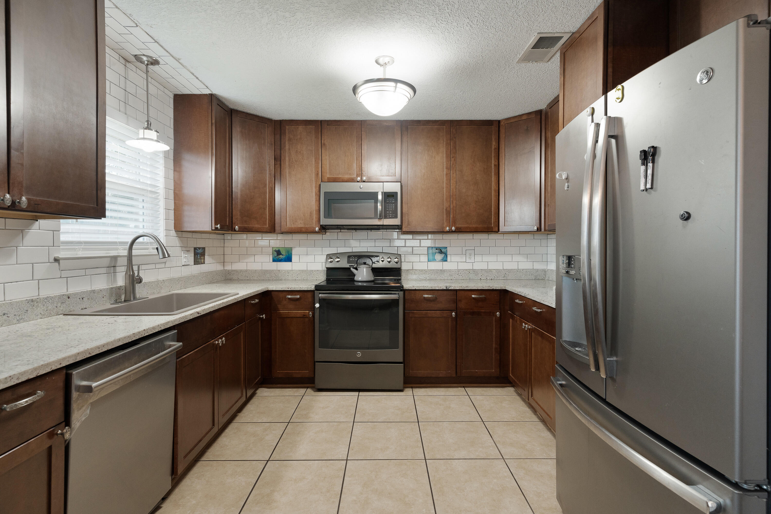SEA HILLS 1ST - Residential