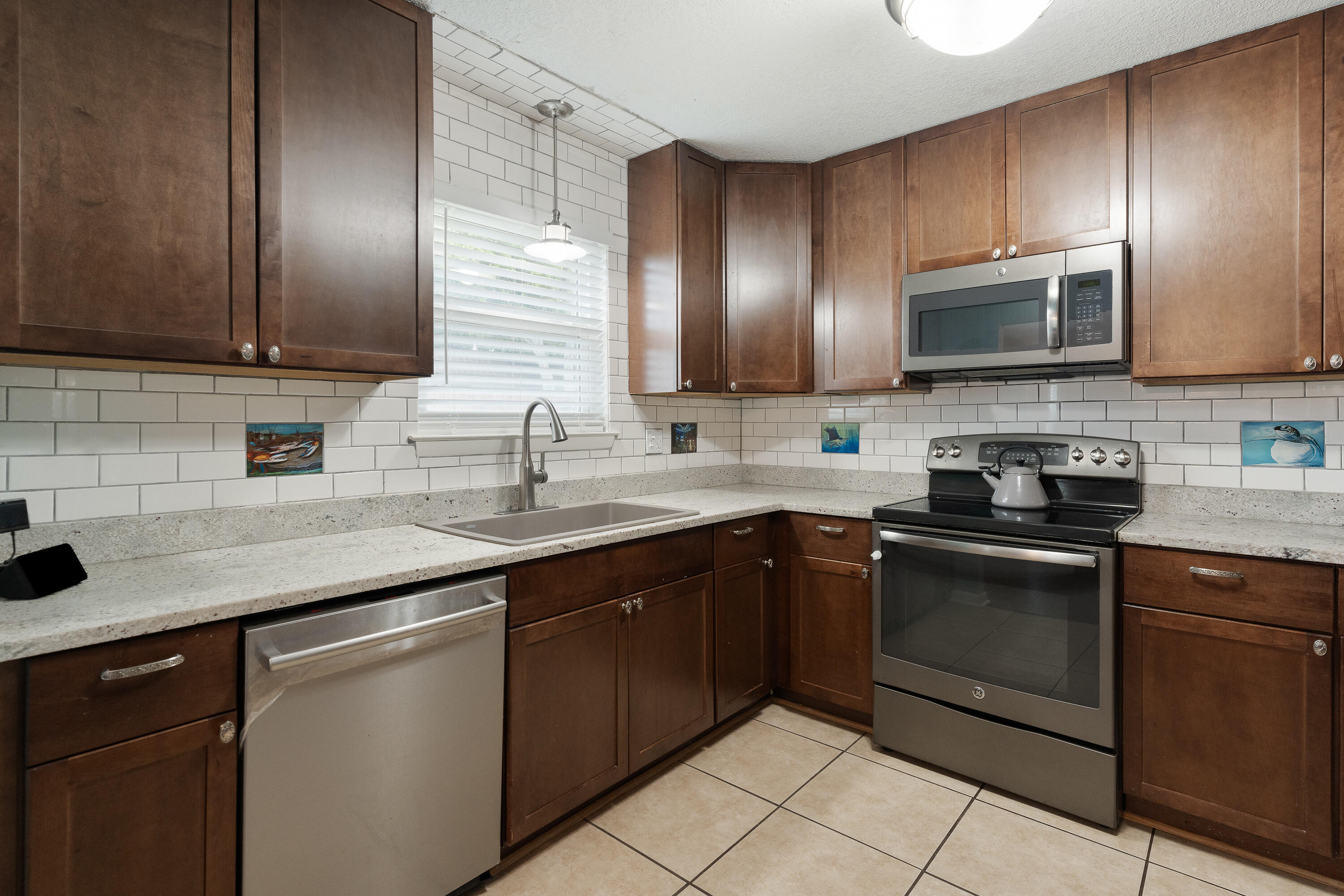 SEA HILLS 1ST - Residential