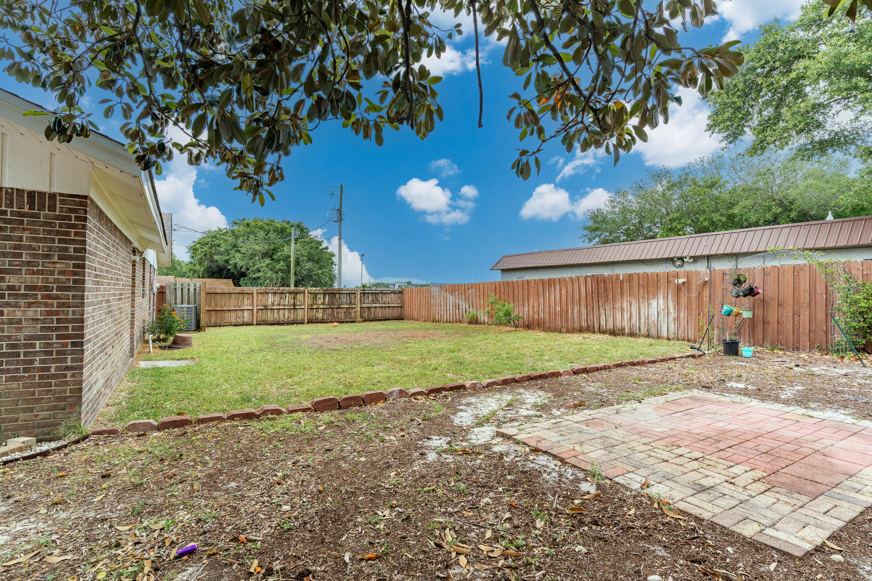 SEA HILLS 1ST - Residential