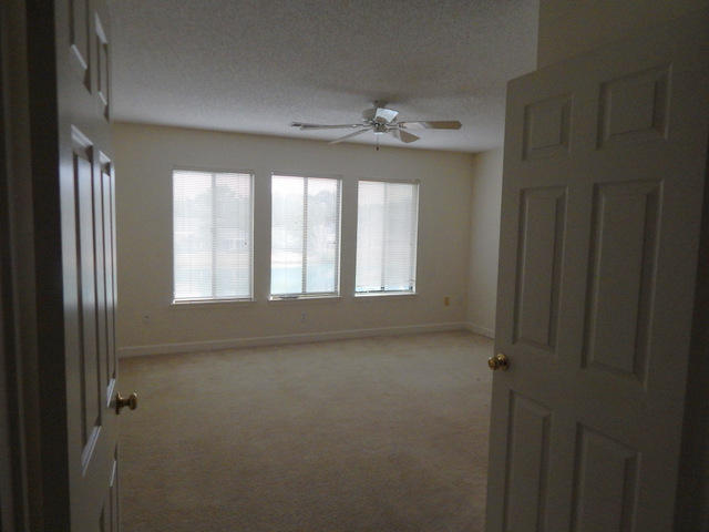 LAKESIDE CONDO AT BLUEWATER BAY - Residential