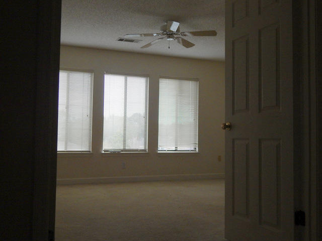 LAKESIDE CONDO AT BLUEWATER BAY - Residential