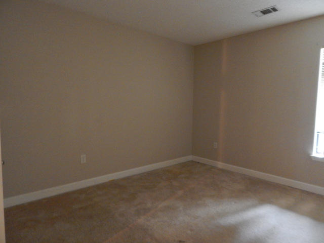 LAKESIDE CONDO AT BLUEWATER BAY - Residential