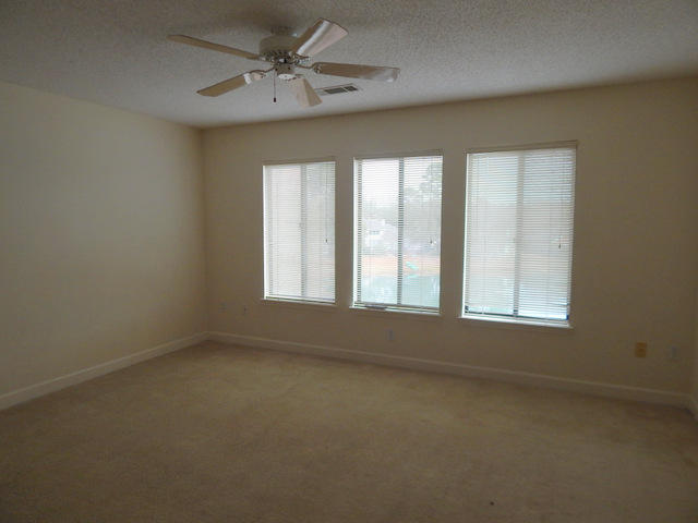 LAKESIDE CONDO AT BLUEWATER BAY - Residential