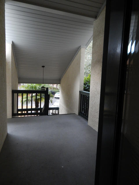 LAKESIDE CONDO AT BLUEWATER BAY - Residential