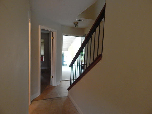 LAKESIDE CONDO AT BLUEWATER BAY - Residential