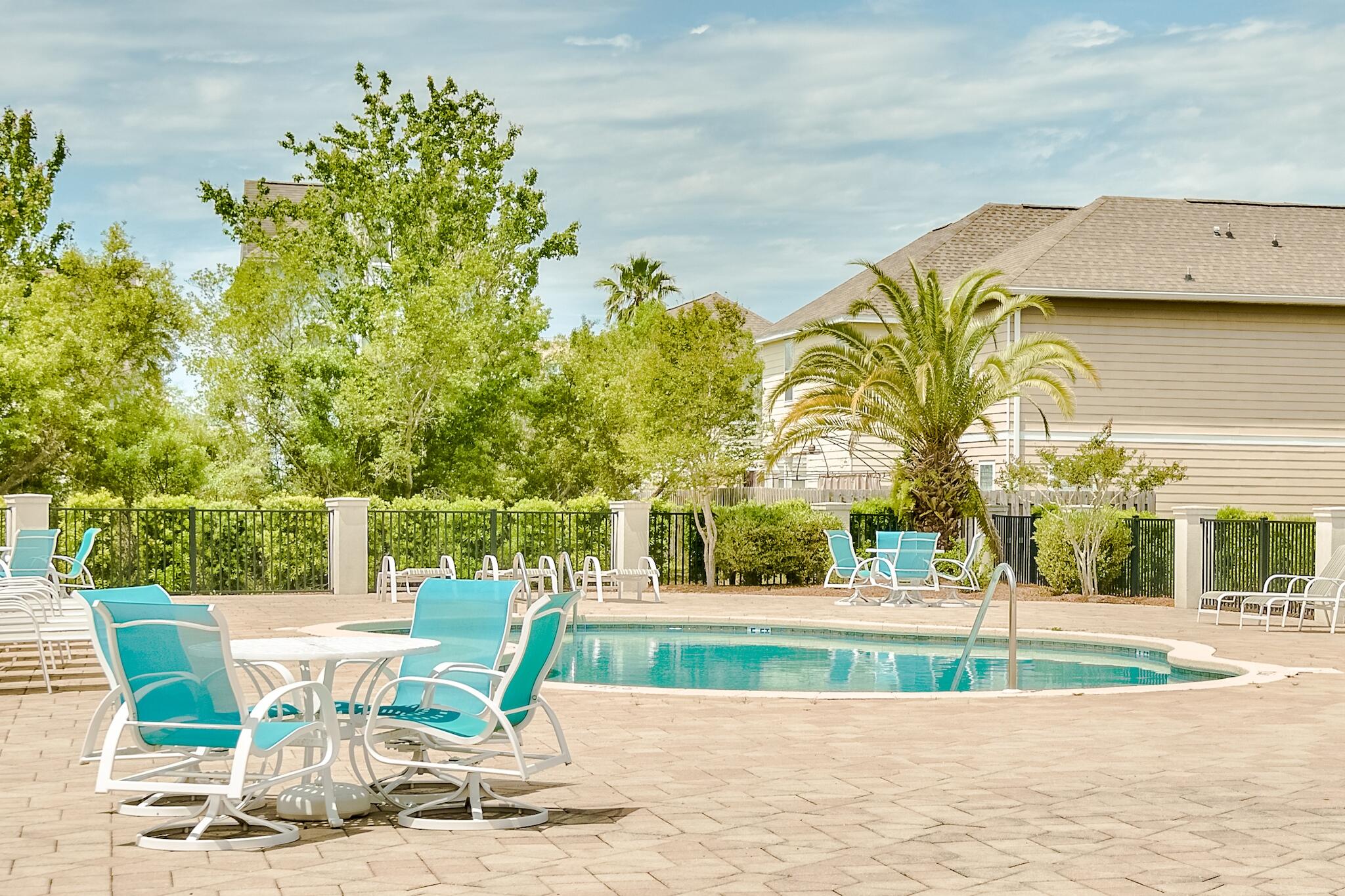 HARRISON'S WALK - Residential