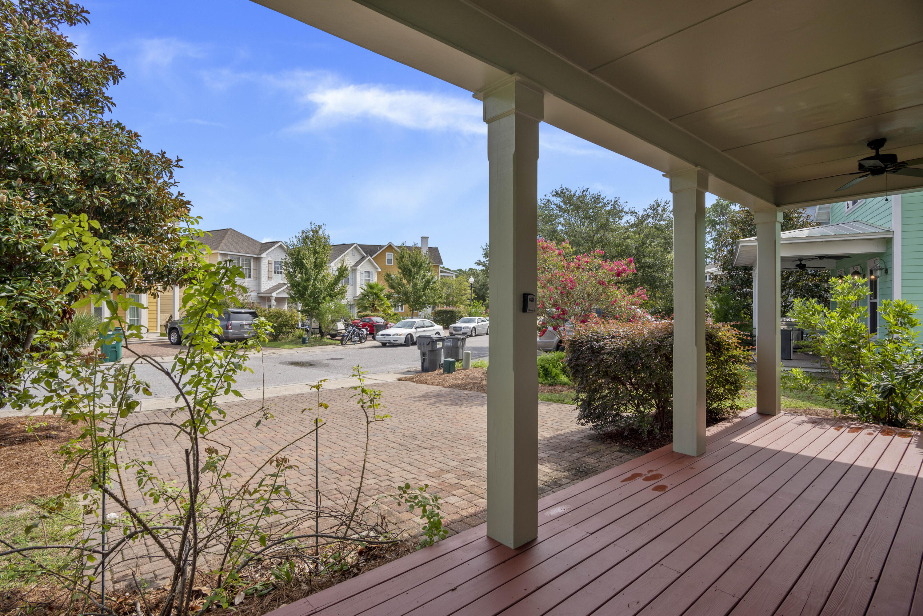 HARRISON'S WALK - Residential