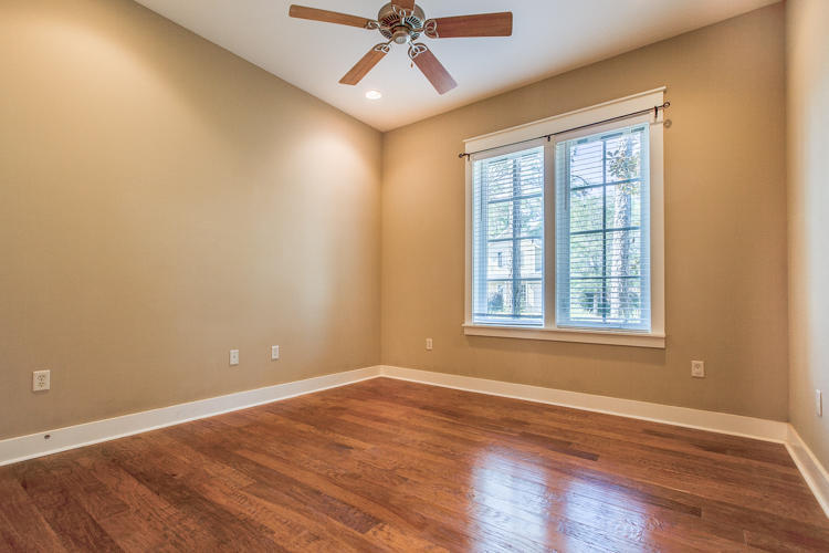 CARSON OAKS - Residential Lease