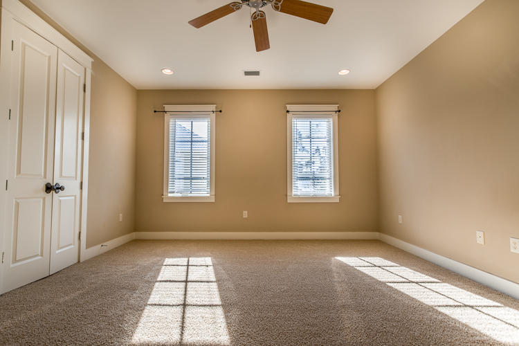 CARSON OAKS - Residential Lease