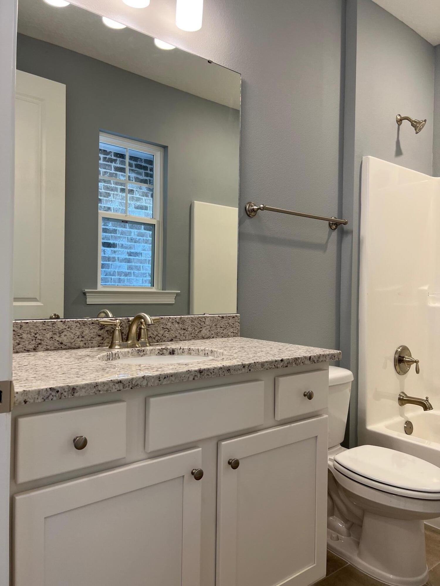 LAUREL OAKS S/D - Residential Lease