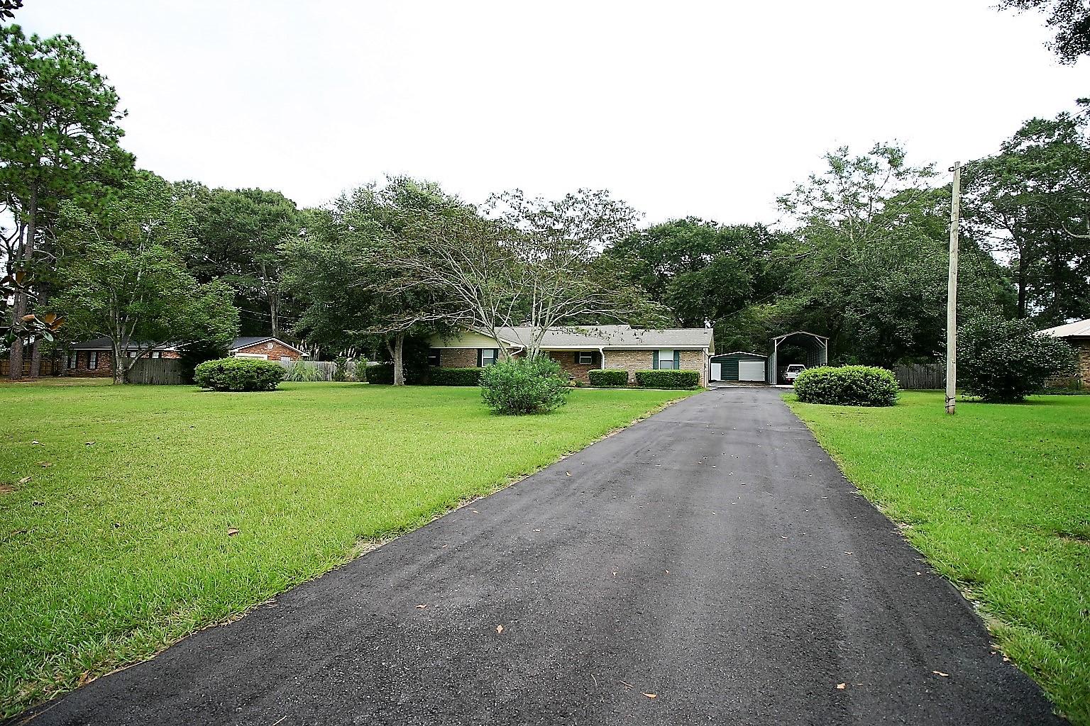 HOLLY HILLS - Residential