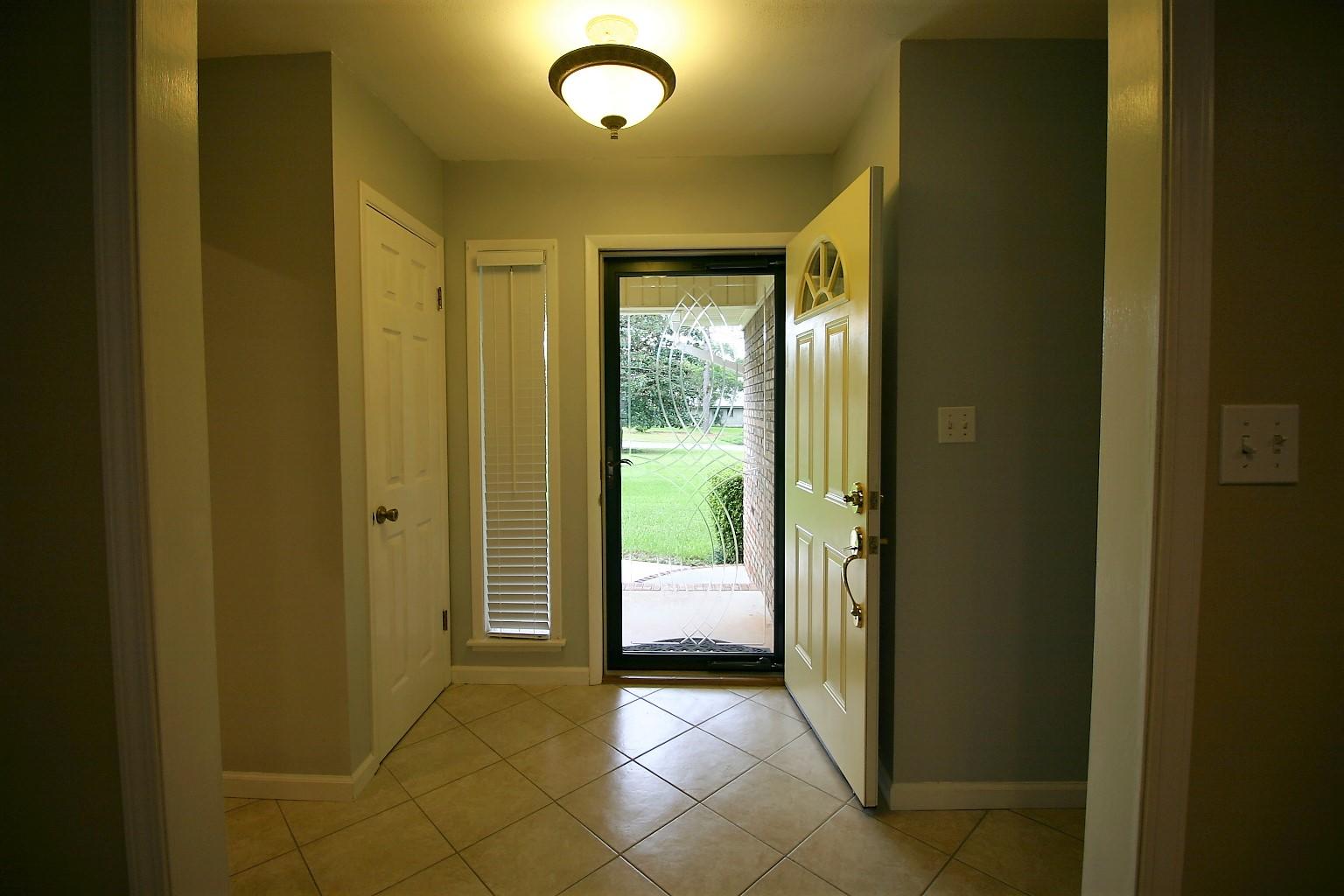 HOLLY HILLS - Residential