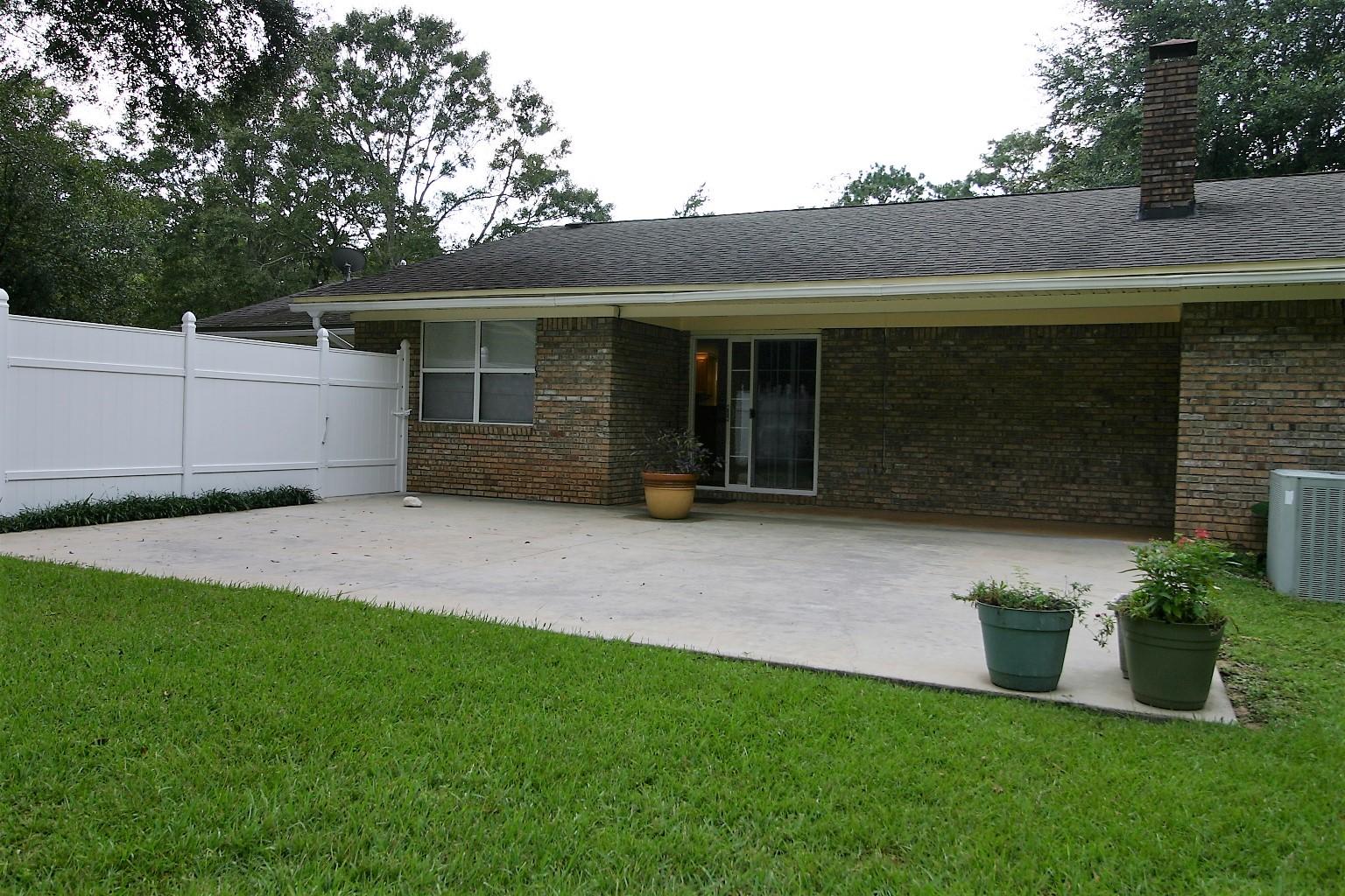 HOLLY HILLS - Residential