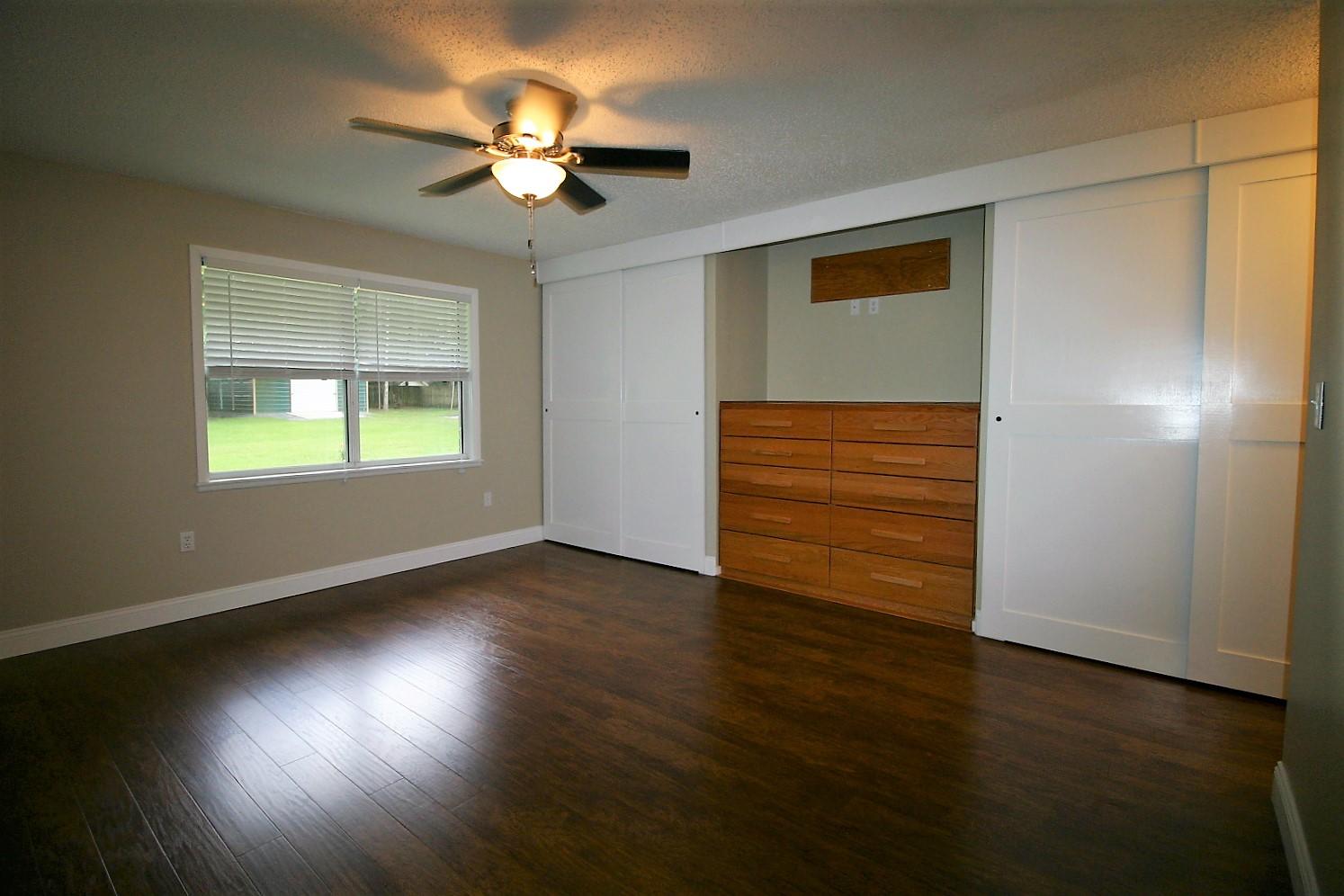 HOLLY HILLS - Residential