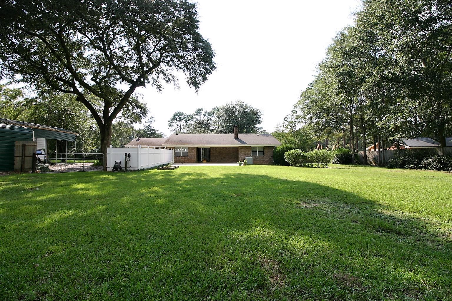 HOLLY HILLS - Residential