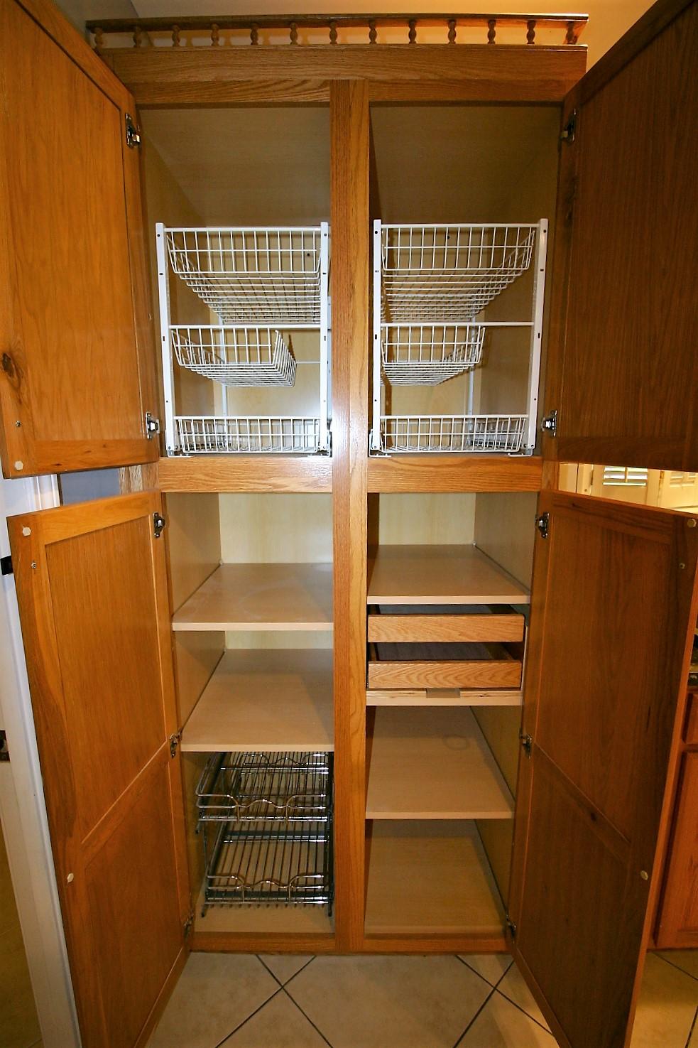 HOLLY HILLS - Residential