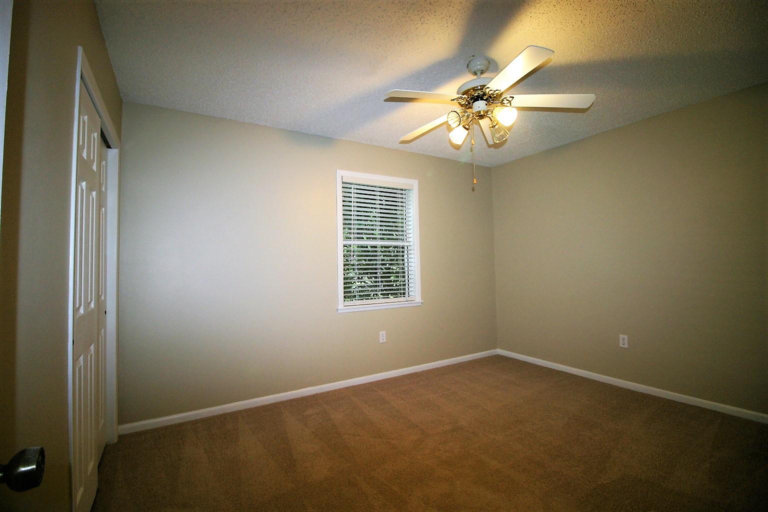 HOLLY HILLS - Residential