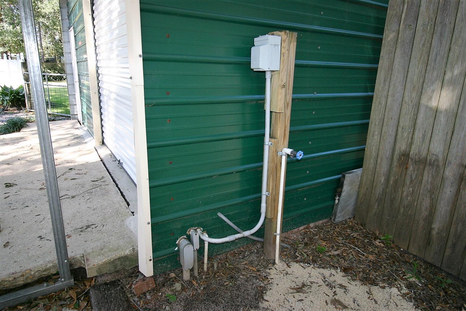 HOLLY HILLS - Residential