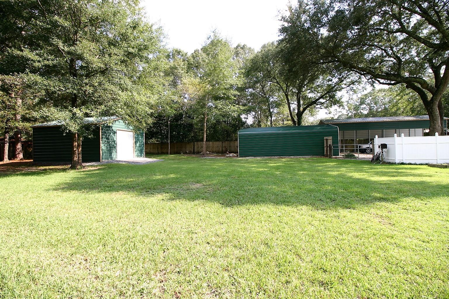 HOLLY HILLS - Residential