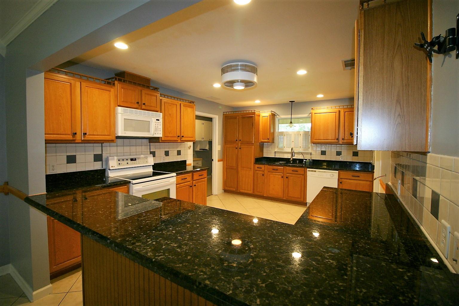 HOLLY HILLS - Residential