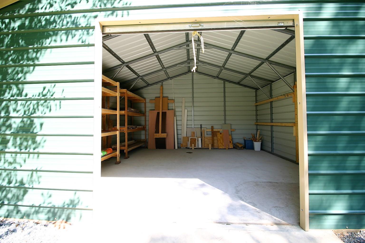 HOLLY HILLS - Residential