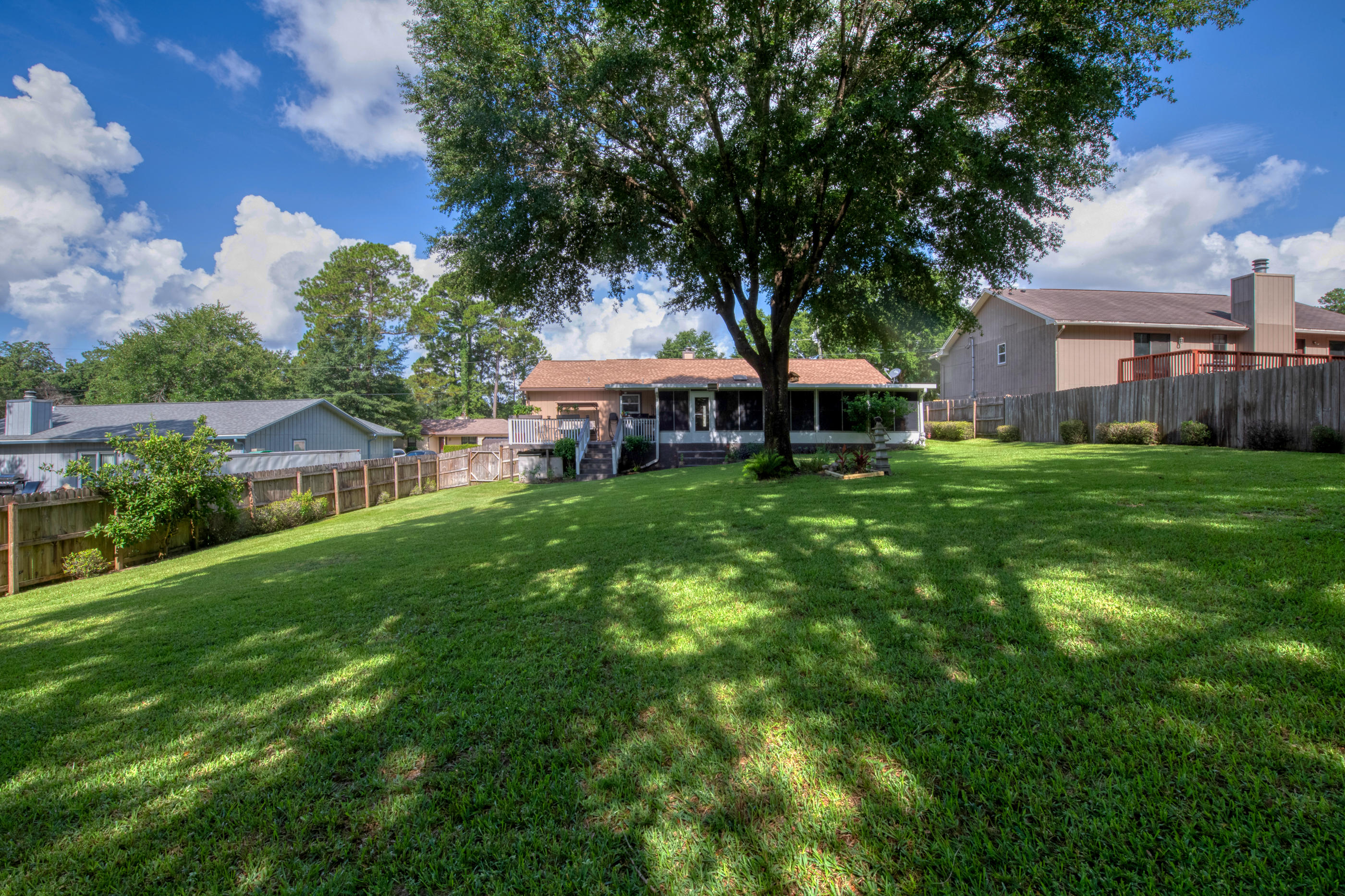 VALPARAISO PINECREST 5 - Residential