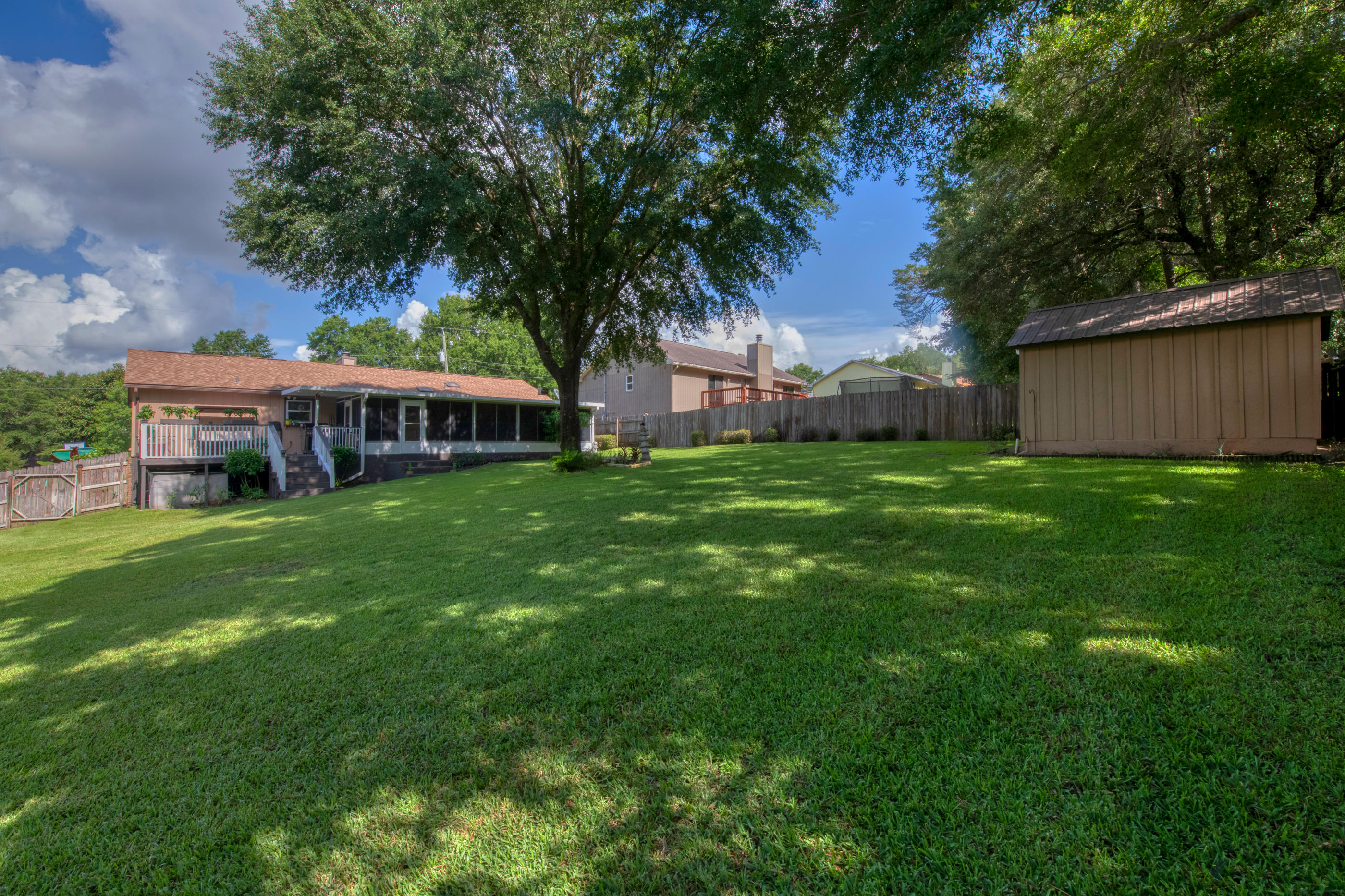 VALPARAISO PINECREST 5 - Residential