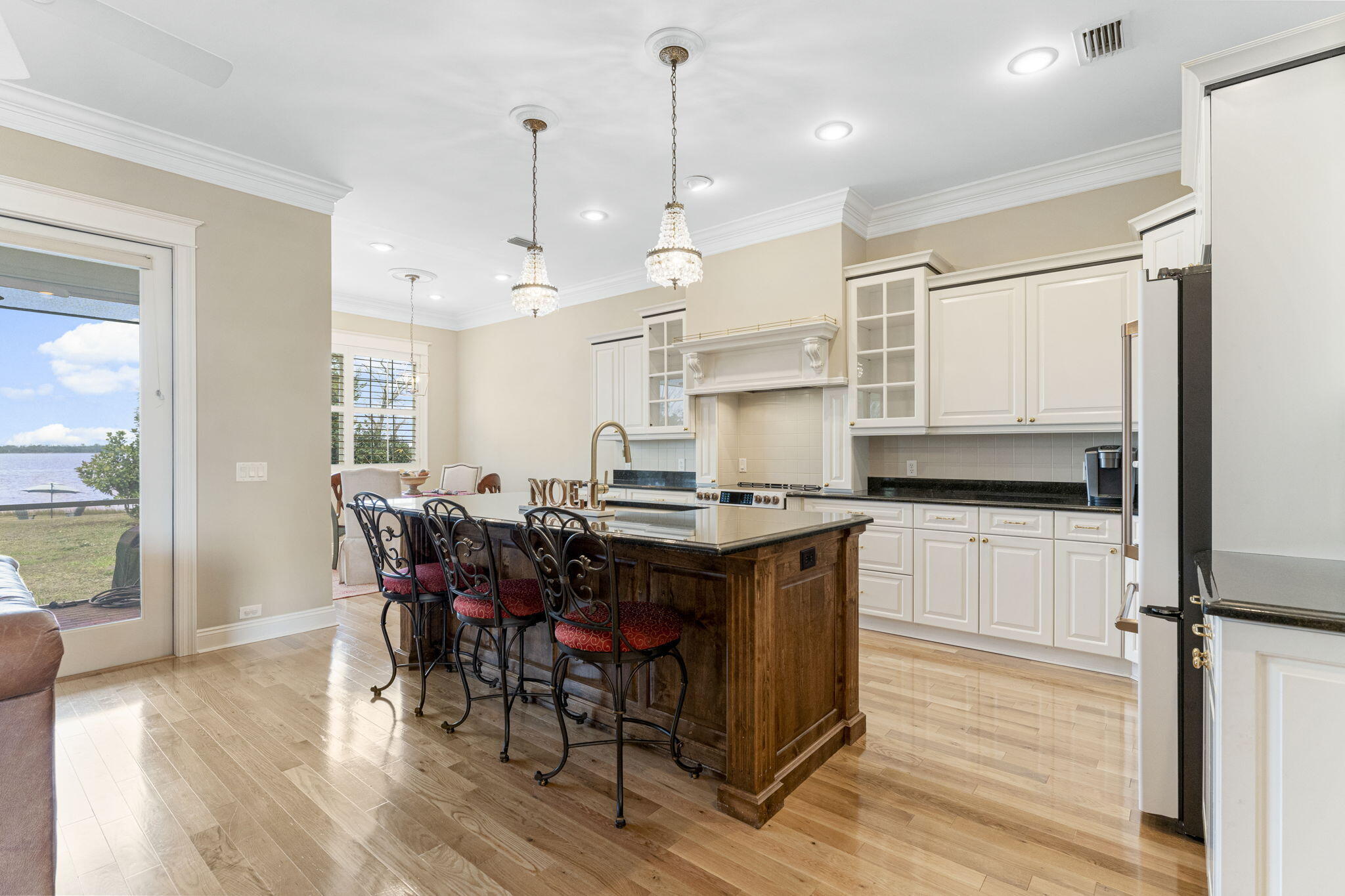 COLLEGE POINT 1ST ADDN - Residential