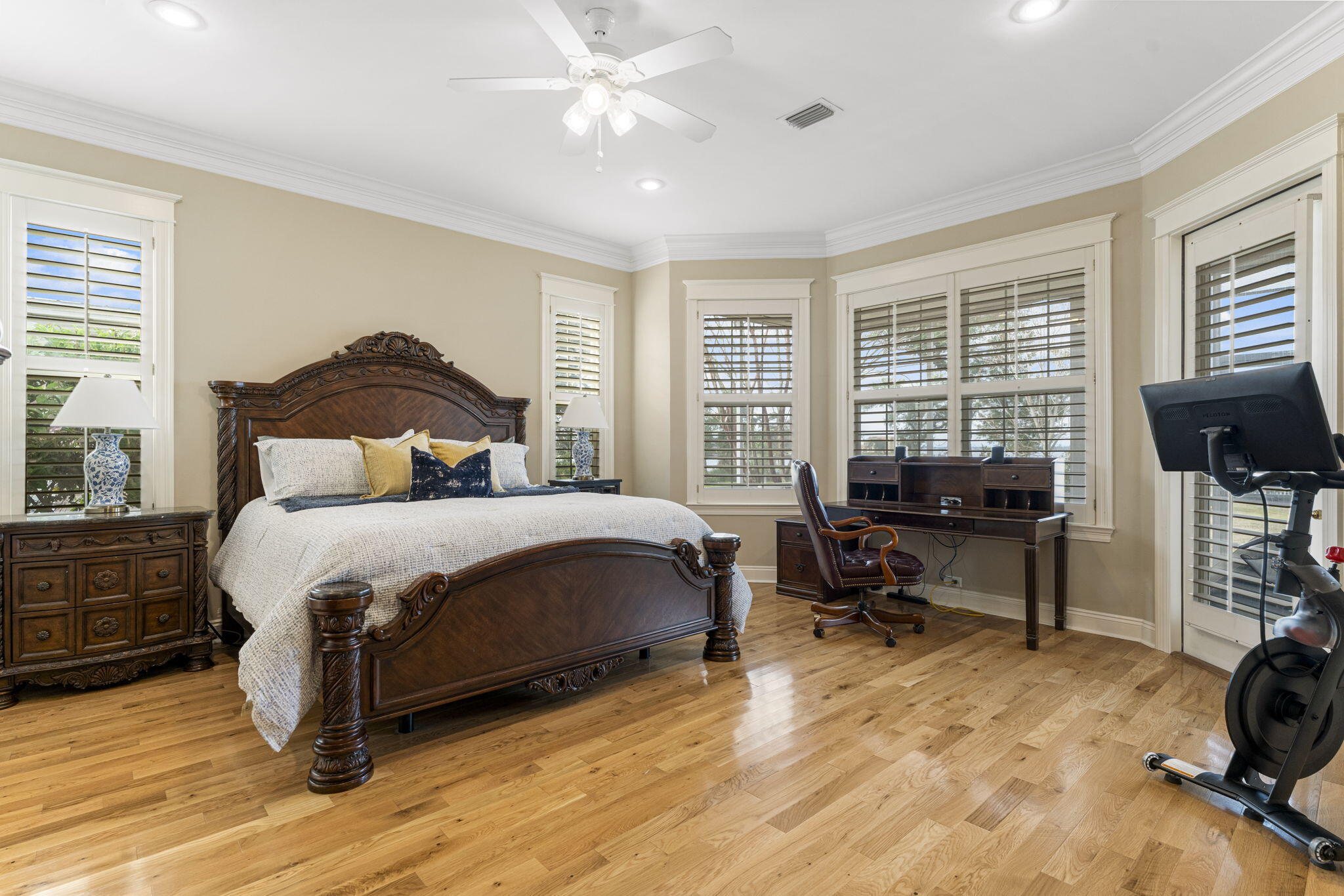 COLLEGE POINT 1ST ADDN - Residential