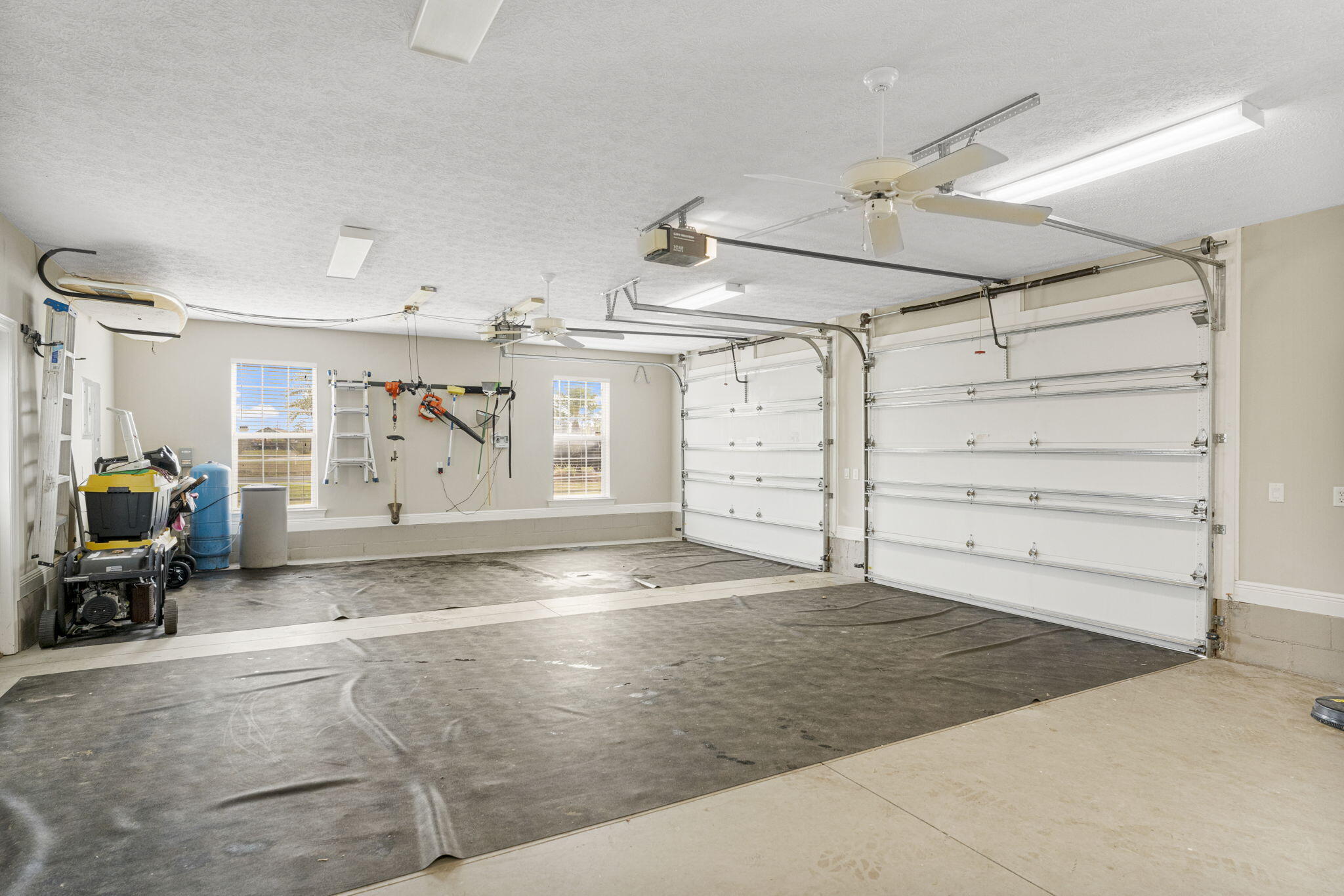 COLLEGE POINT 1ST ADDN - Residential