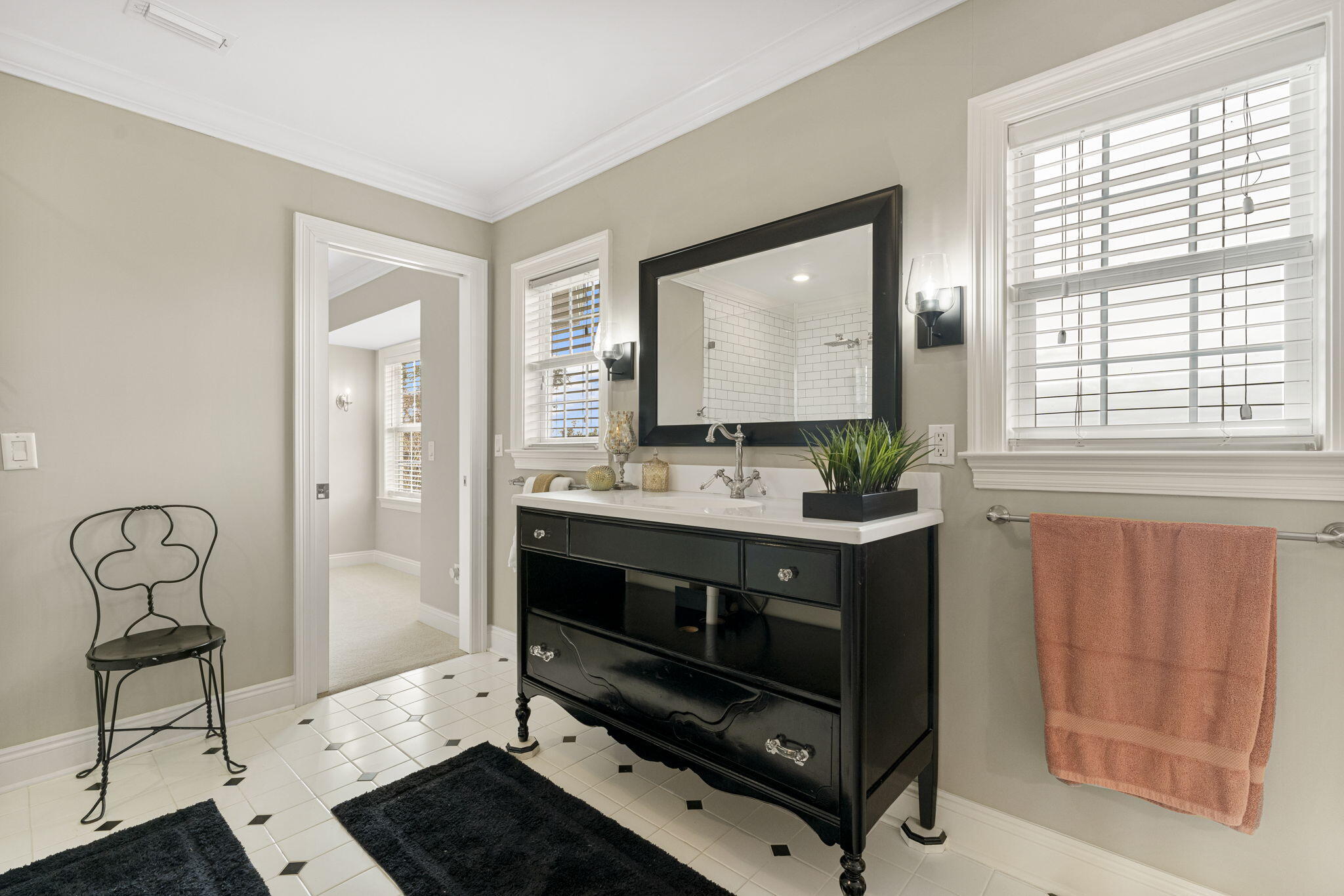 COLLEGE POINT 1ST ADDN - Residential