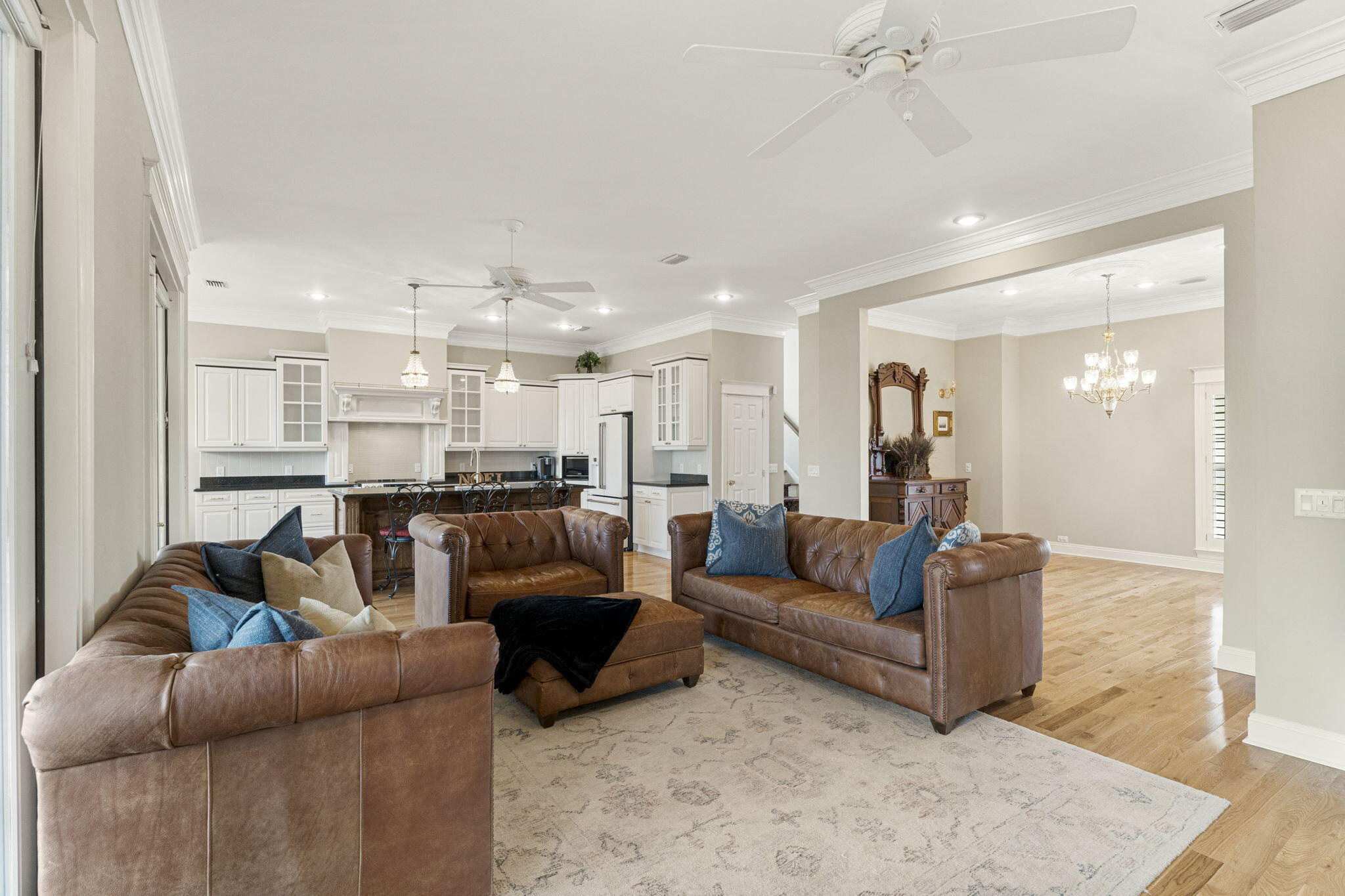 COLLEGE POINT 1ST ADDN - Residential