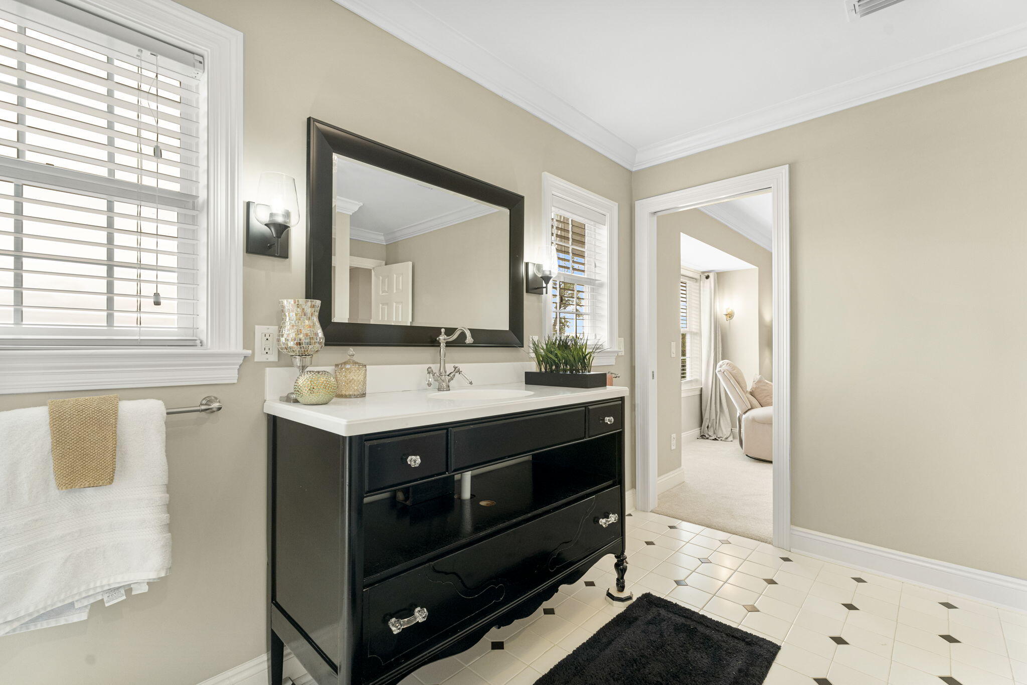 COLLEGE POINT 1ST ADDN - Residential