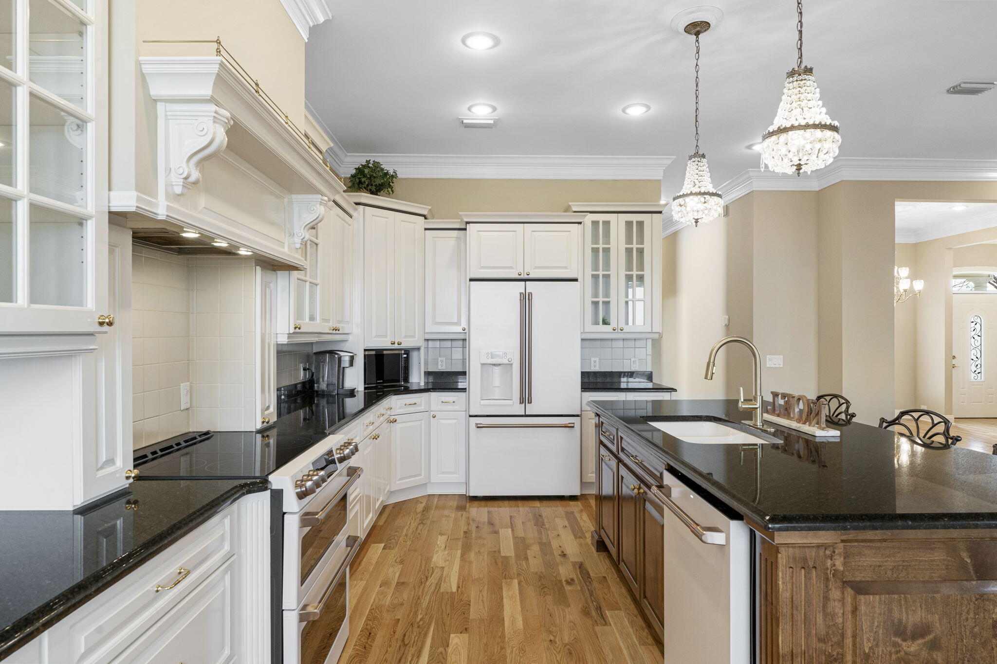 COLLEGE POINT 1ST ADDN - Residential