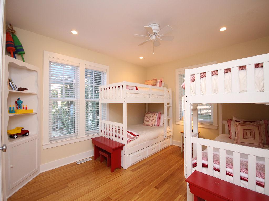 SEASIDE 10 - Residential