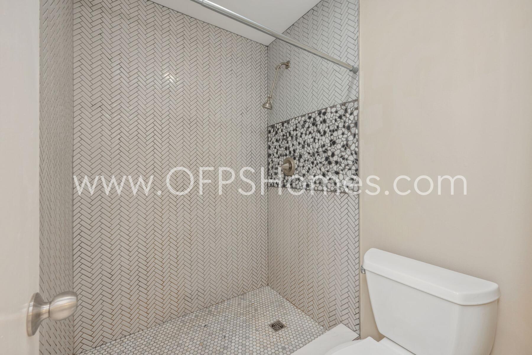 TANGLEWOOD S/D 1ST ADDN - Residential Lease