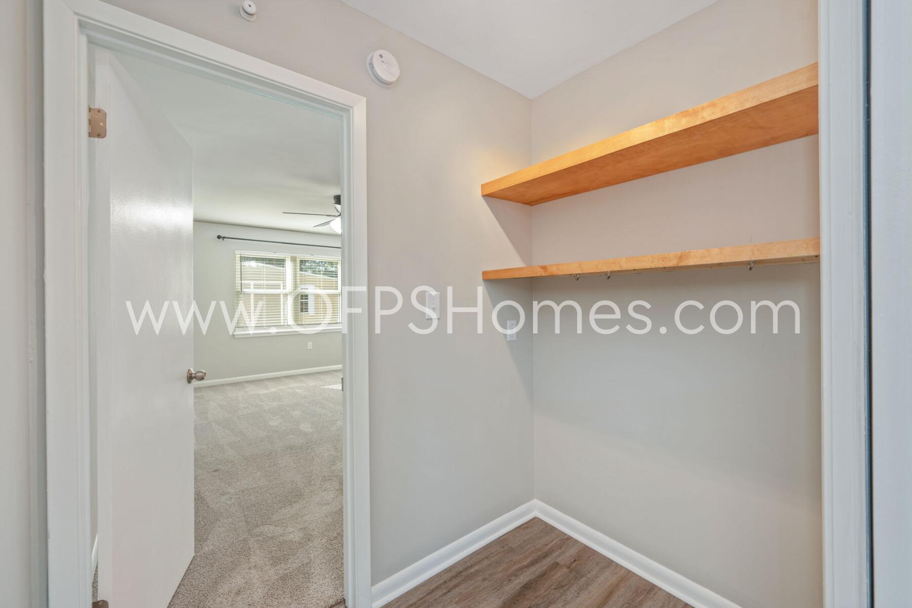 TANGLEWOOD S/D 1ST ADDN - Residential Lease