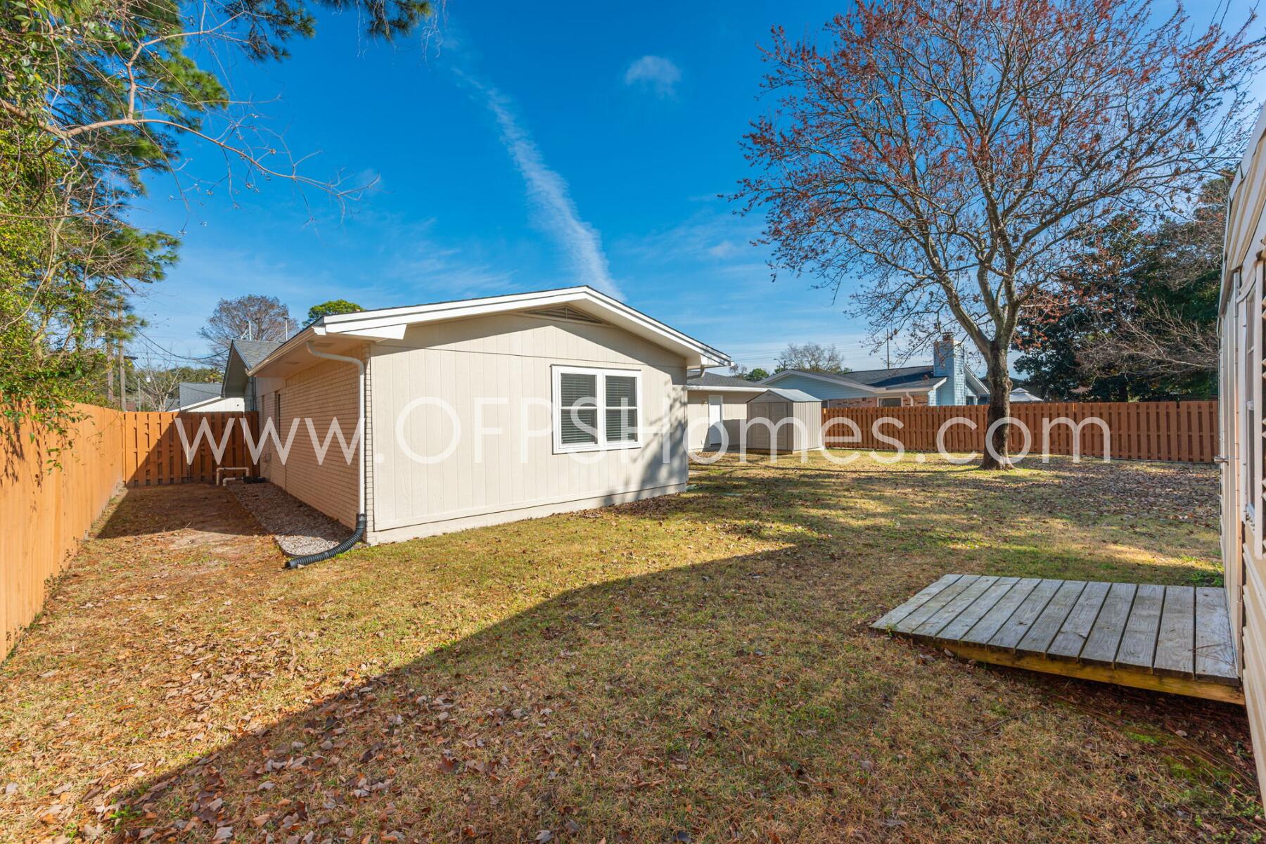 TANGLEWOOD S/D 1ST ADDN - Residential Lease