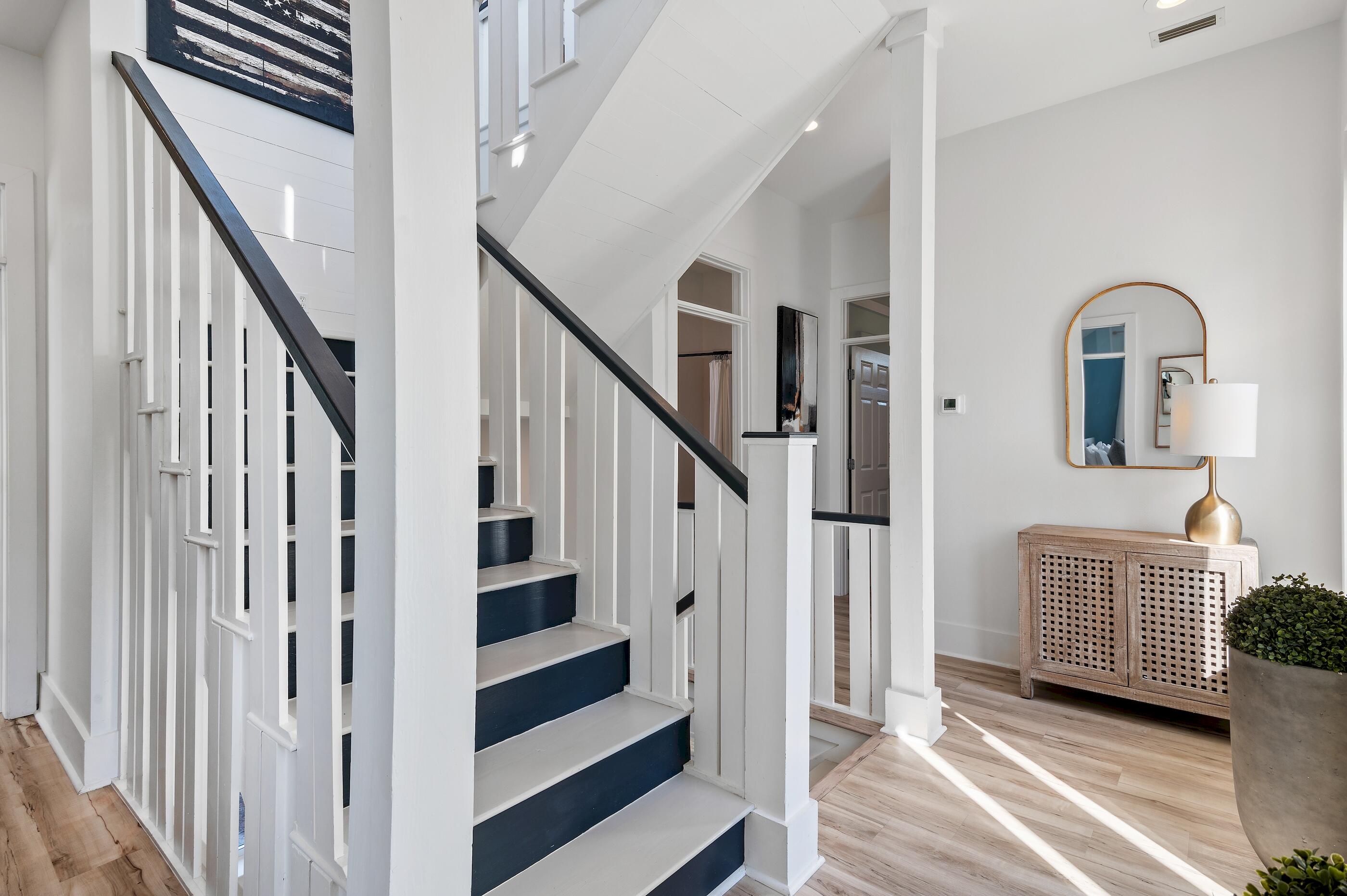 LAKEWOOD ESTATES - Residential