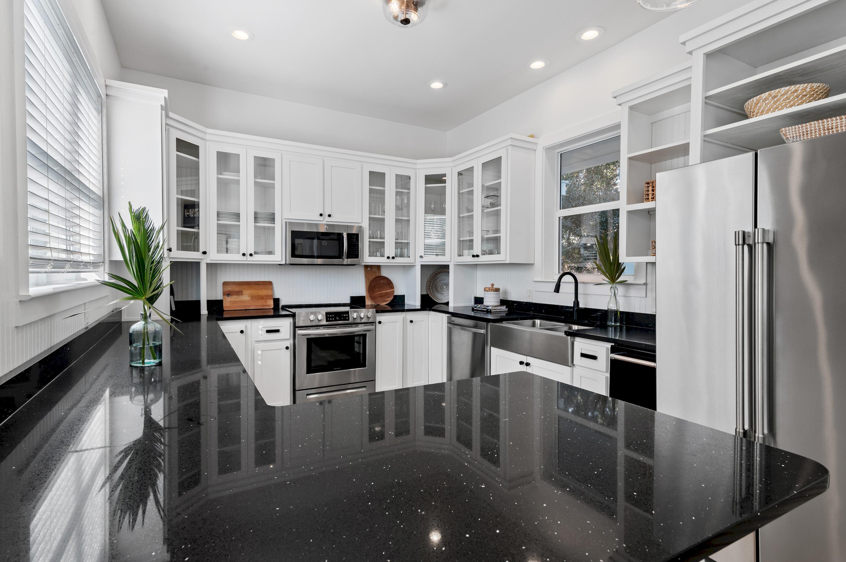 LAKEWOOD ESTATES - Residential