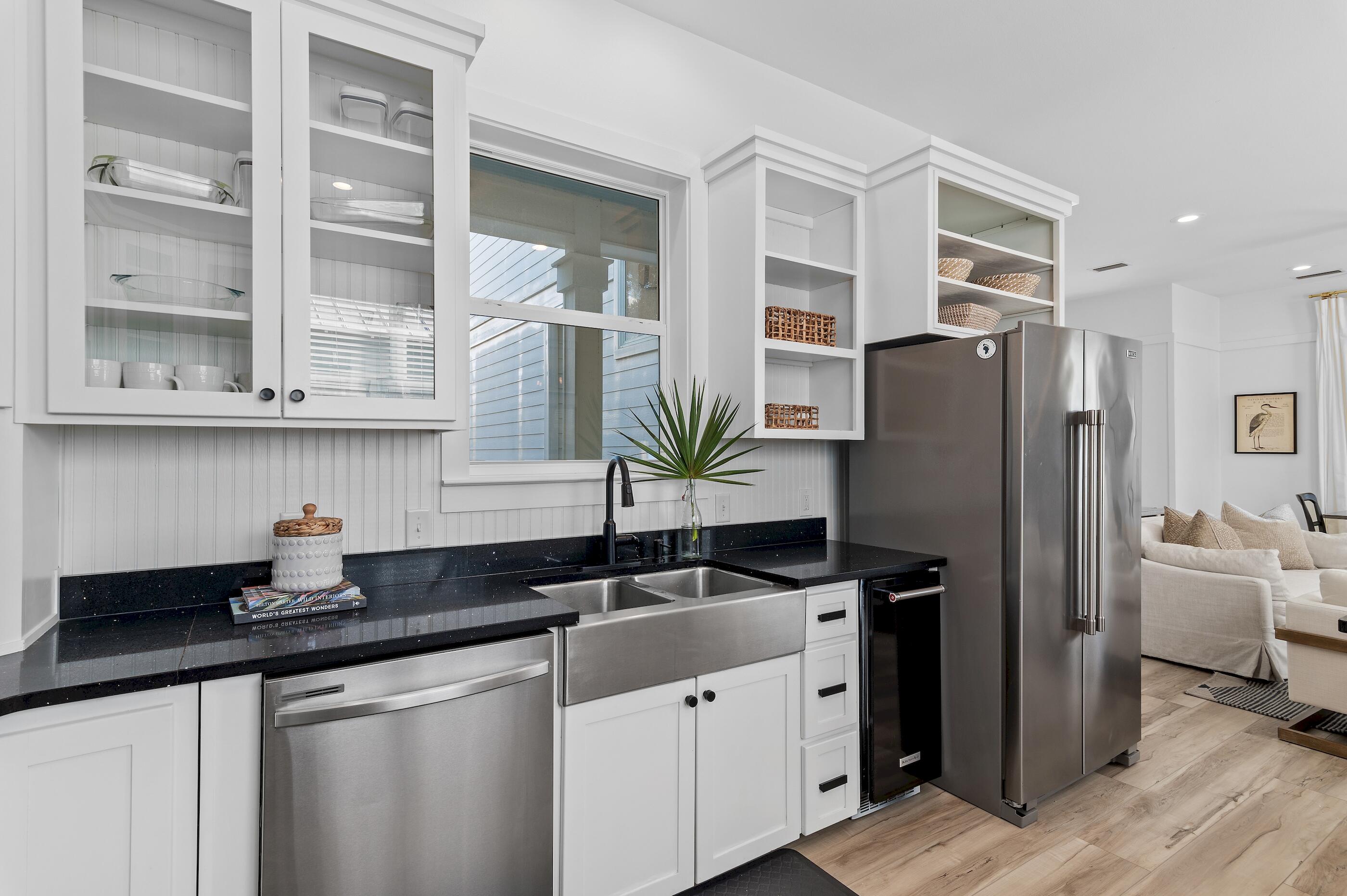 LAKEWOOD ESTATES - Residential