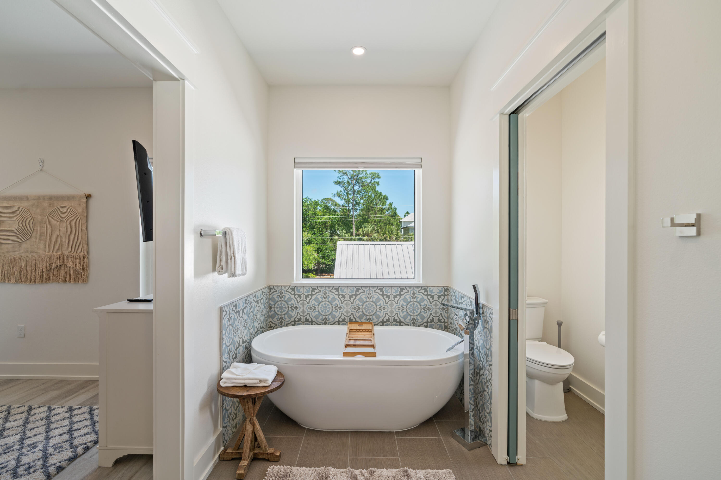 LAKEWOOD OF SEAGROVE BEACH - Residential