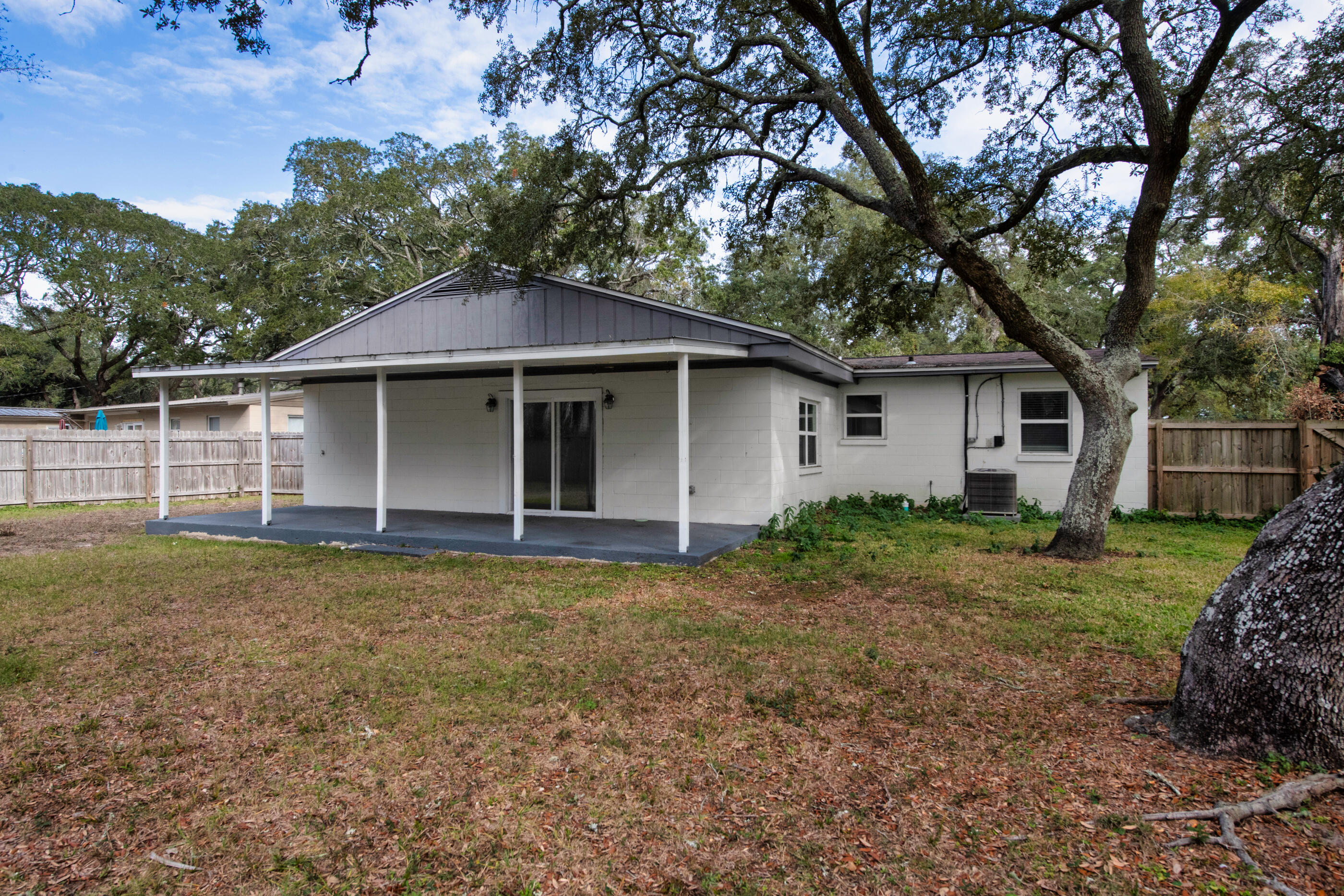 GARNIERS BEACH 2ND - Residential