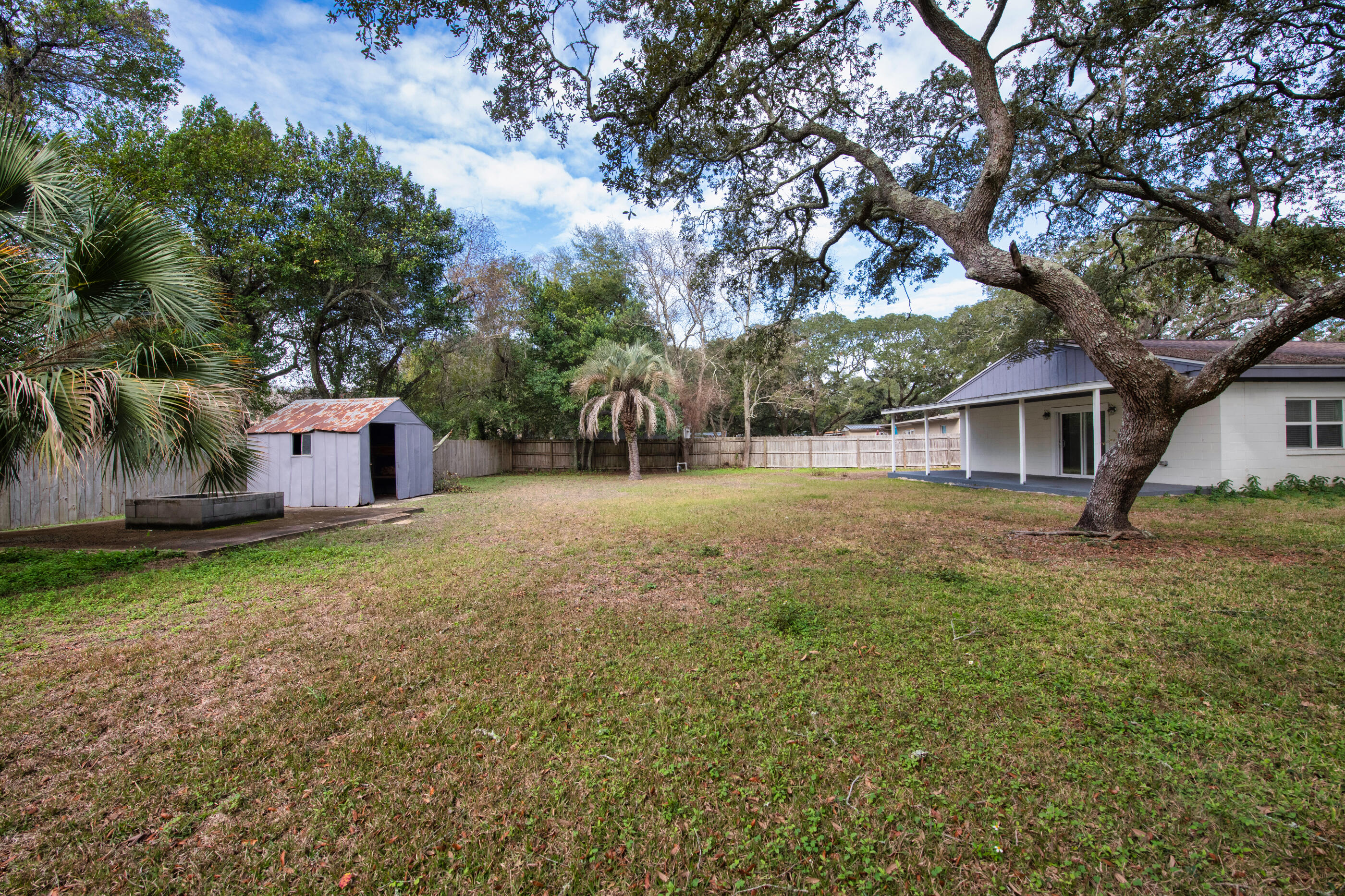 GARNIERS BEACH 2ND - Residential