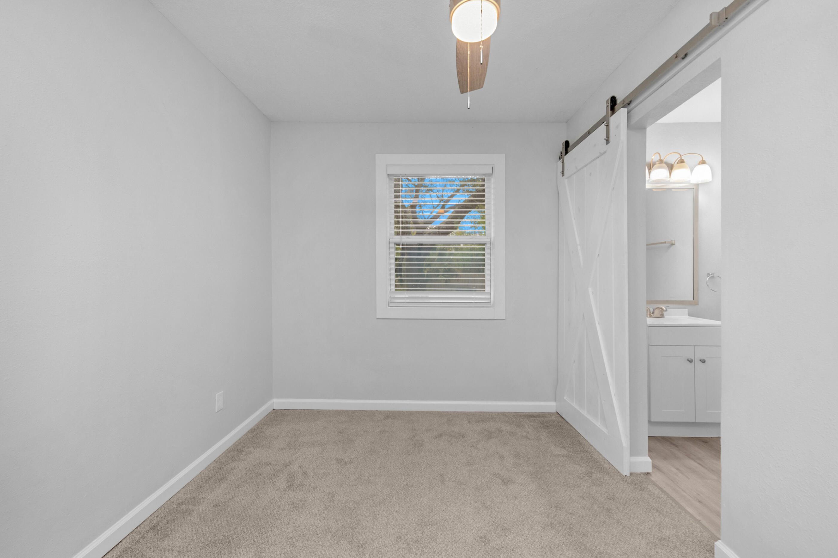 GARNIERS BEACH 2ND - Residential