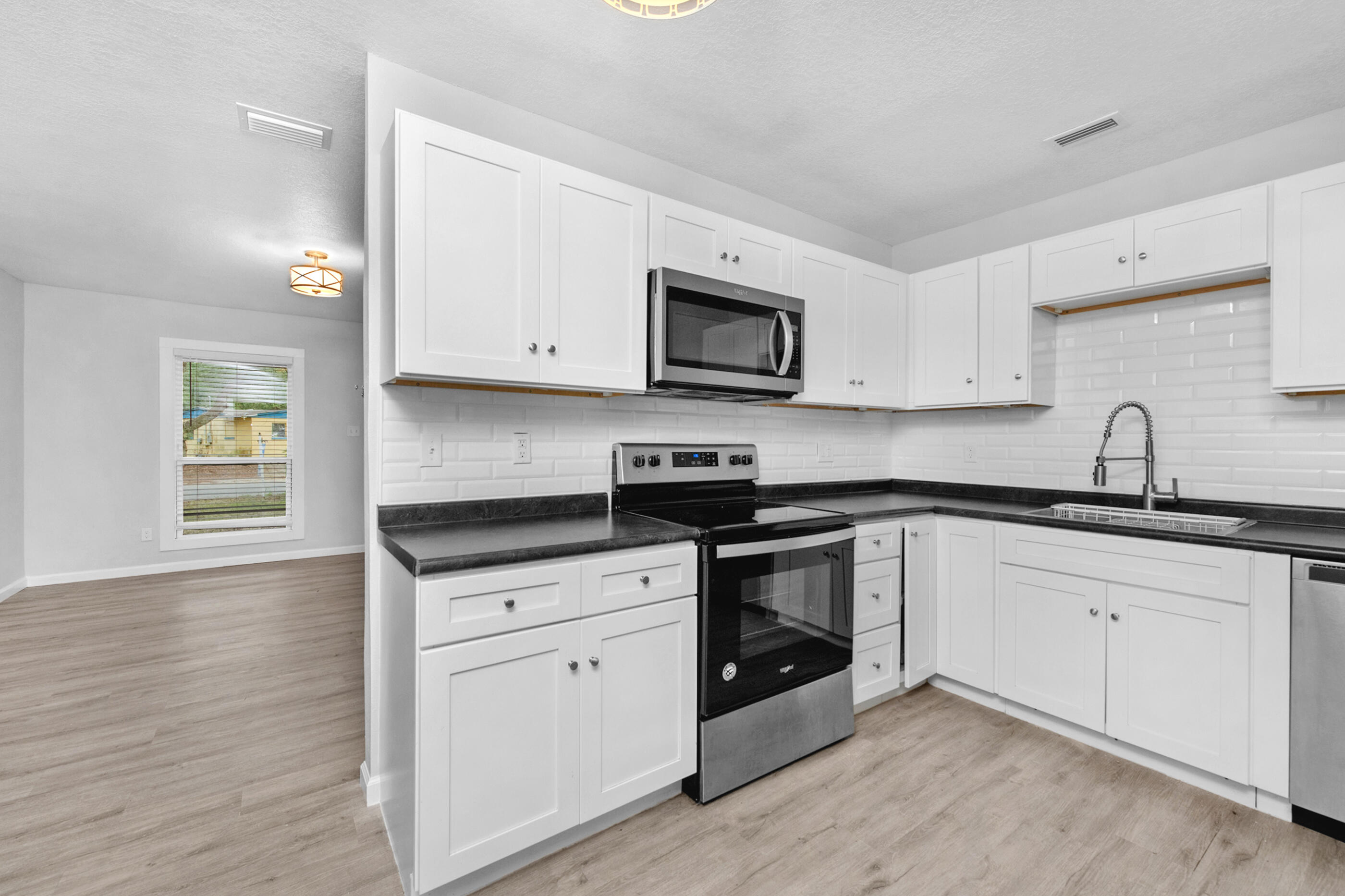 GARNIERS BEACH 2ND - Residential