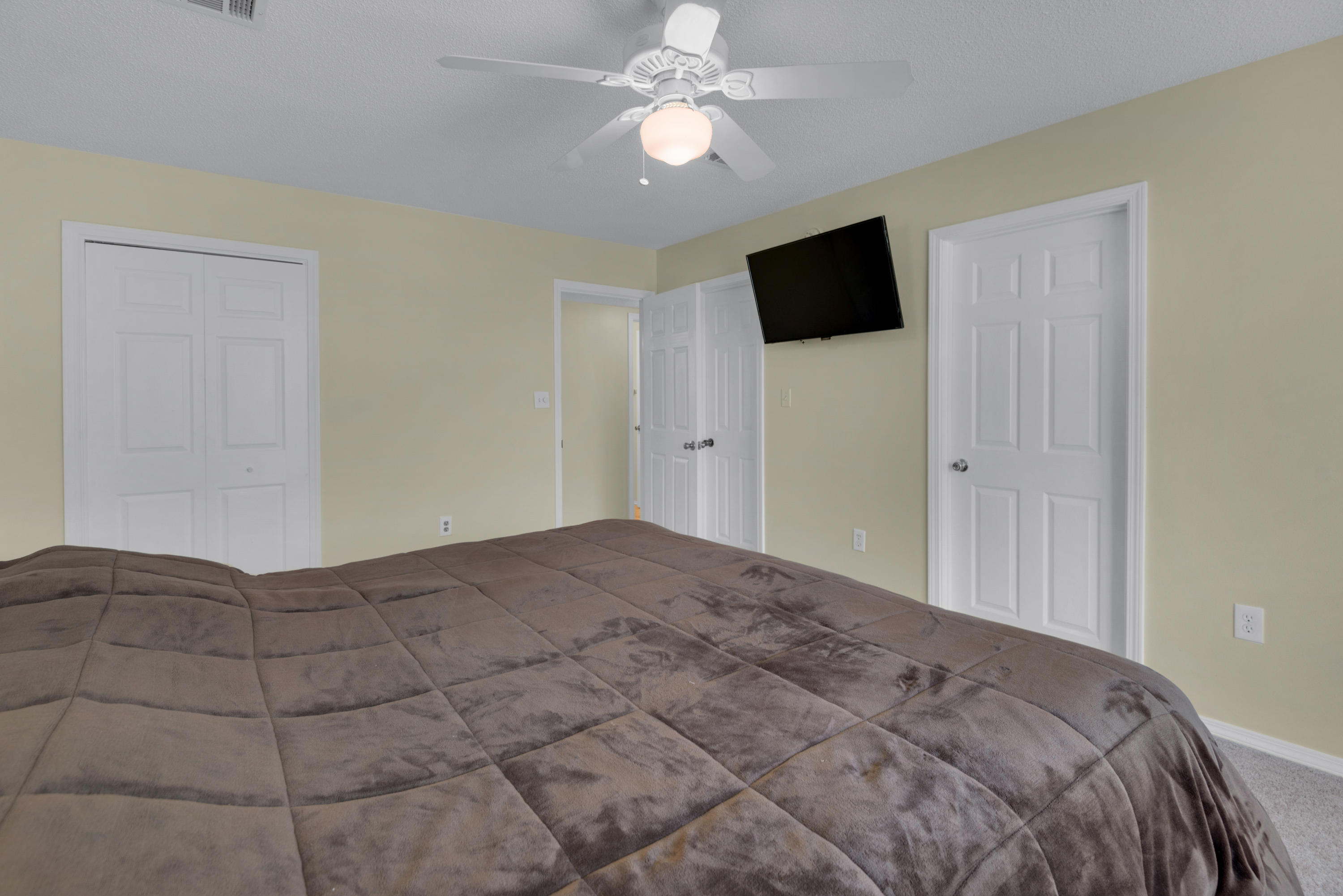 HUNTERS RUN S/D - Residential